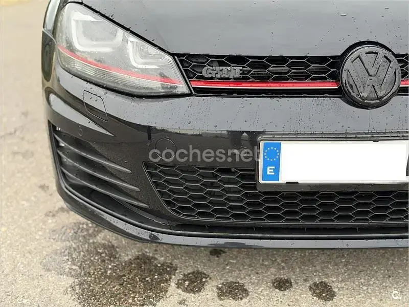 Usado VW Golf VII GTI 220 CV (161 kW) 2014 Negro Berlina
