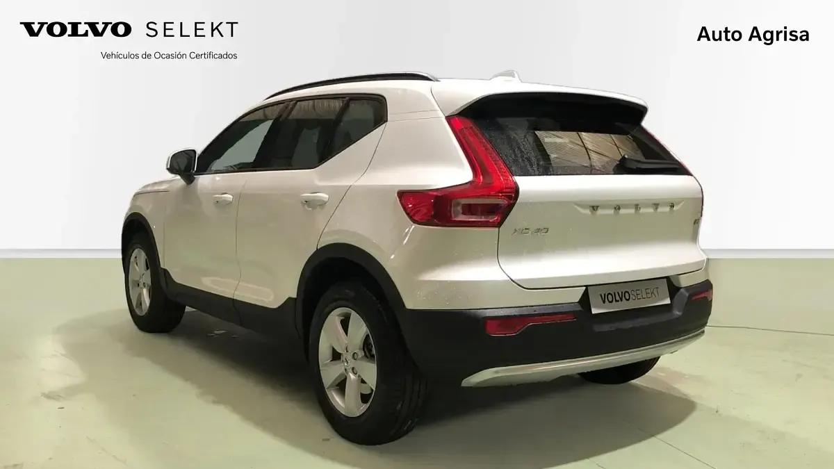 Novo Volvo XC40 163 HP (119 kW) 2026 Otro SUV