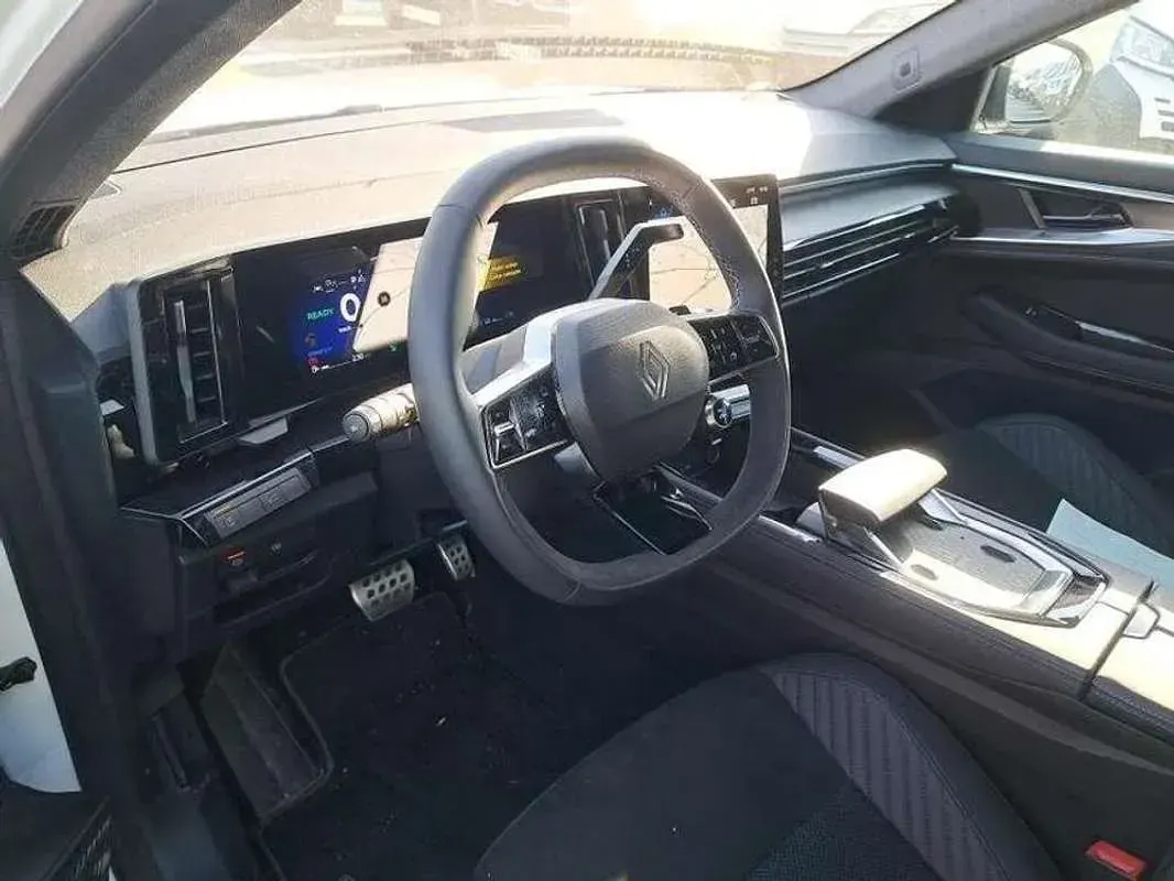 Usado Renault Rafale Esprit Alpine 200 CV (147 kW) 2025 Blanco SUV