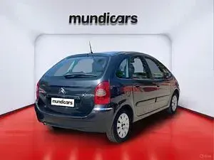 Usado Citroën Xsara Picasso Exclusive 108 CV (79 kW) 2005 Negro Monovolumen