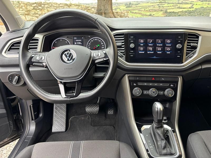 Usado VW T-Roc Advance 150 CV (110 kW) 2021 Gris SUV