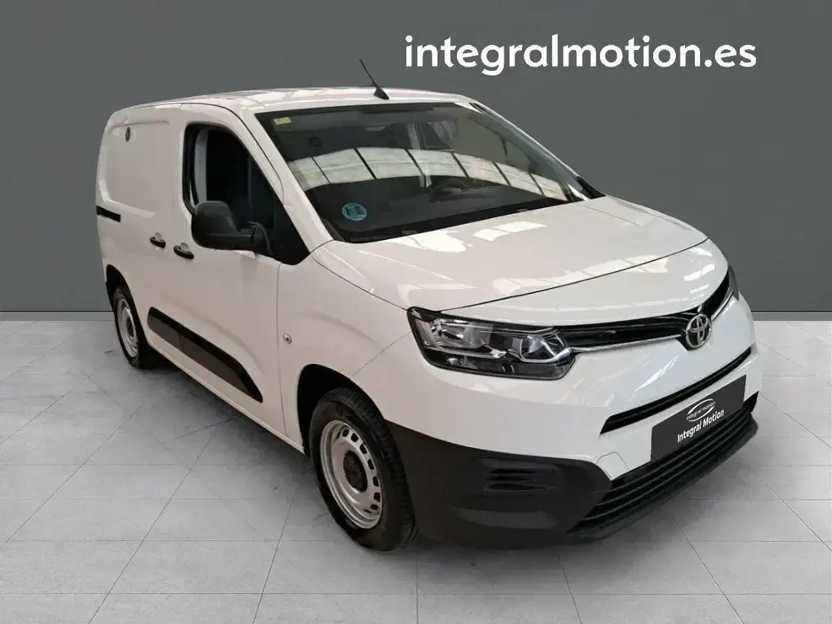 Usado Toyota Proace City City 102 CV (75 kW) 2021 Blanco Monovolumen