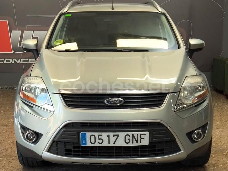 Usado Ford Kuga Trend 136 CV (100 kW) 2009 Beige SUV