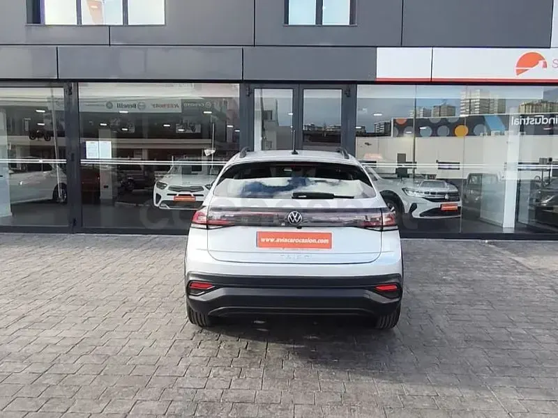 Usado VW Taigo Life 95 CV (69 kW) 2023 Gris / plata SUV