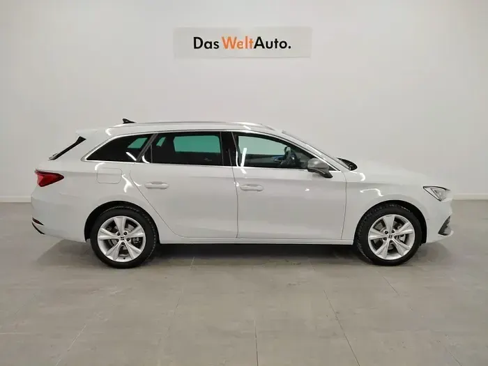 Usado Seat Leon FR 150 CV (110 kW) 2025 Blanco Berlina