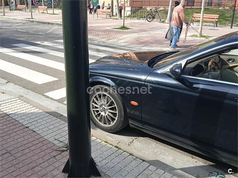 Usado Jaguar S-Type Executive 207 CV (152 kW) 2005 Negro Berlina