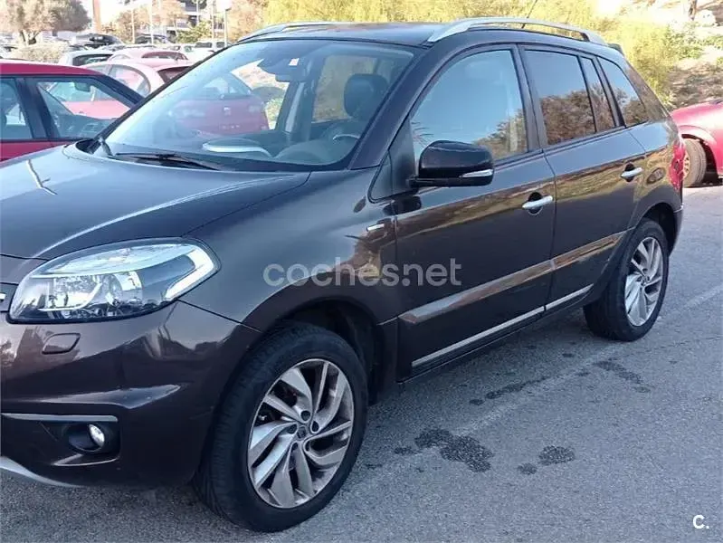 Usado Renault Koleos LIMITED 150 CV (110 kW) 2014 Marrón SUV