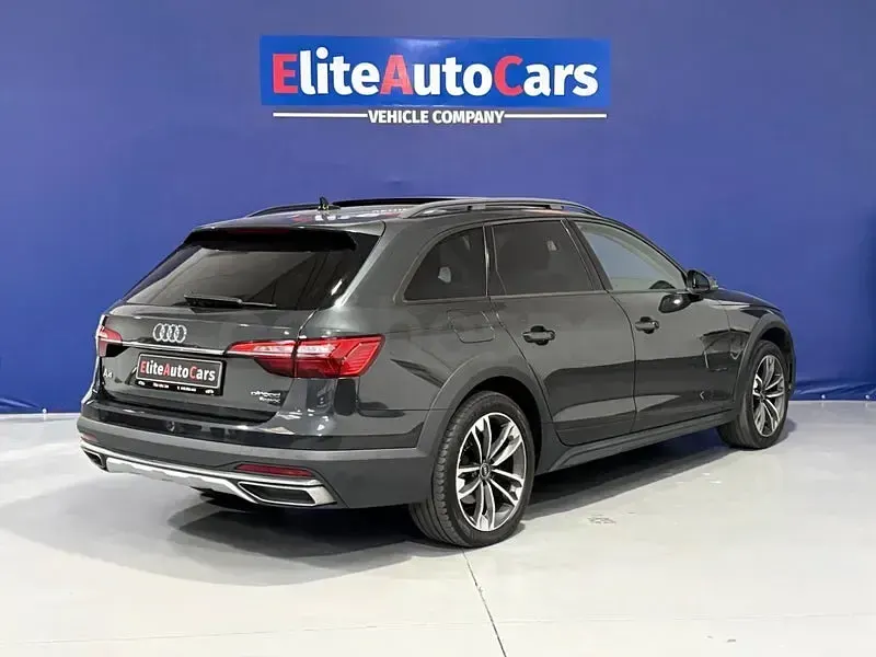Usado Audi A4 Allroad 204 CV (150 kW) 2023 Gris / plata Familiar