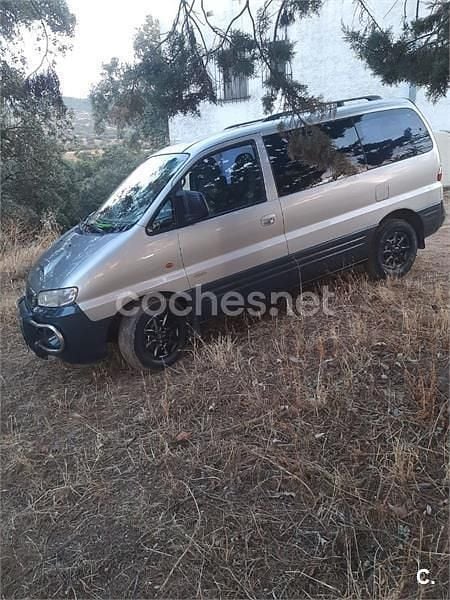 Gris / plata Usado 2005 Hyundai H-1 Van | 3500 € - Imagen 1/4