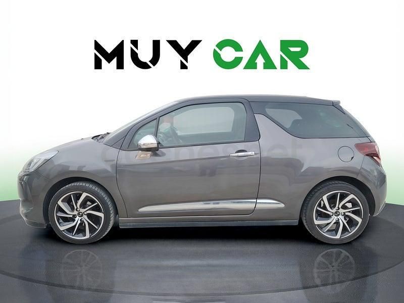 Usado DS Automobiles DS3 110 CV (80 kW) 2019 Gris / plata Berlina