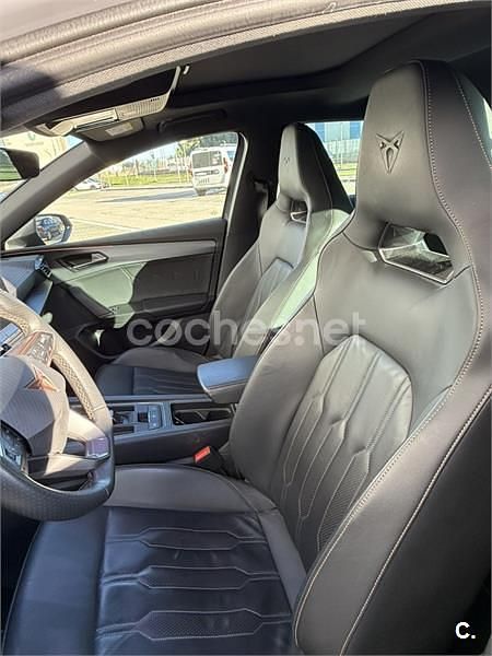 Usado Cupra Leon 150 CV (110 kW) 2023 Gris / plata Berlina