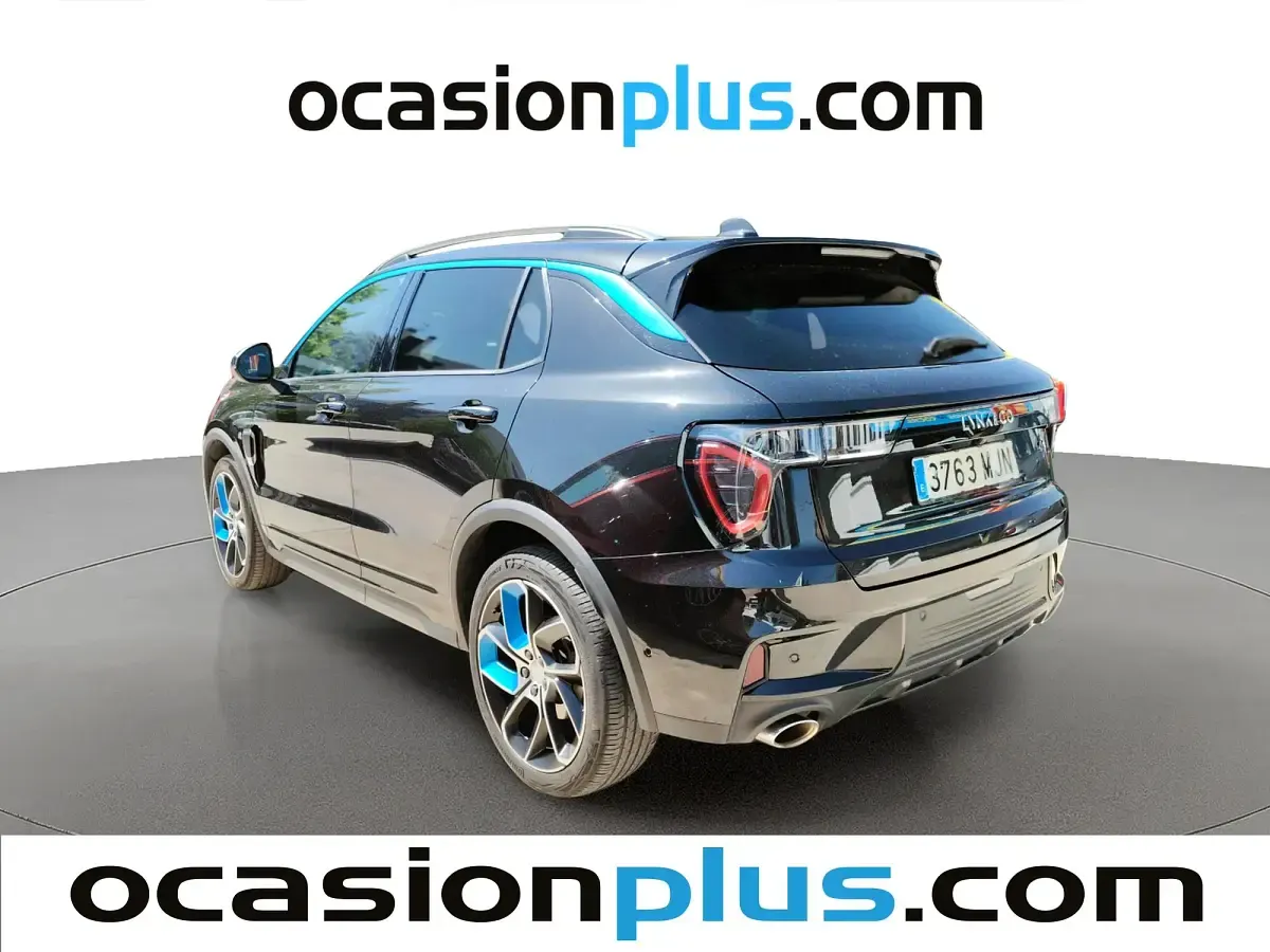 Usado Lynk & Co 01 261 CV (191 kW) 2023 Negro SUV
