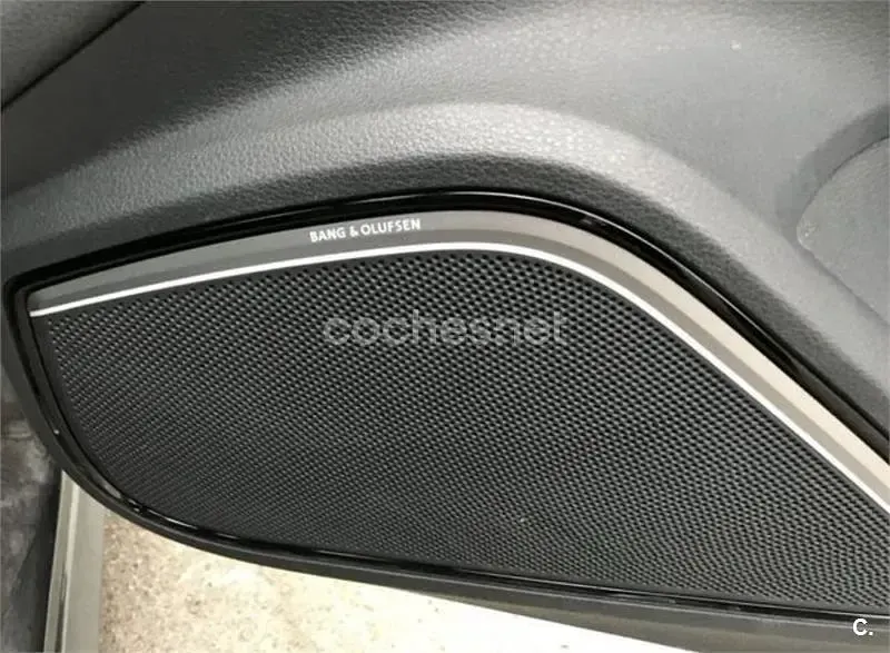 Usado Audi A3 Ambition 150 CV (110 kW) 2014 Gris / plata Berlina