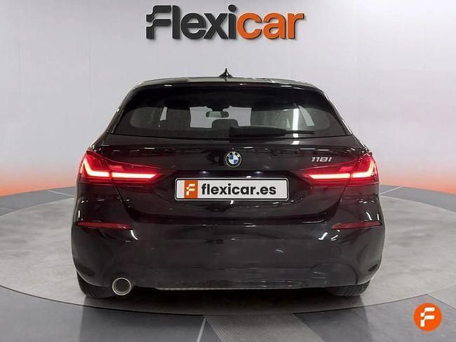 Usado BMW 118 136 CV (100 kW) 2022 Negro Utilitario