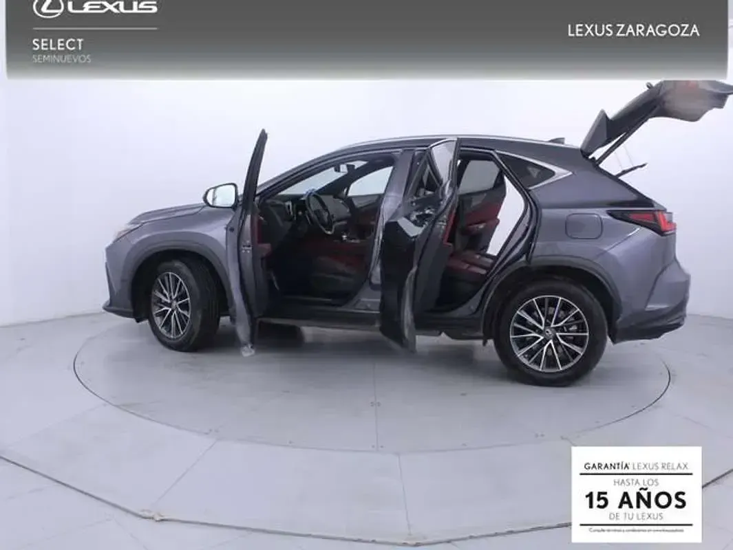 Usado Lexus NX300h Executive Line 306 CV (225 kW) 2022 Gris SUV