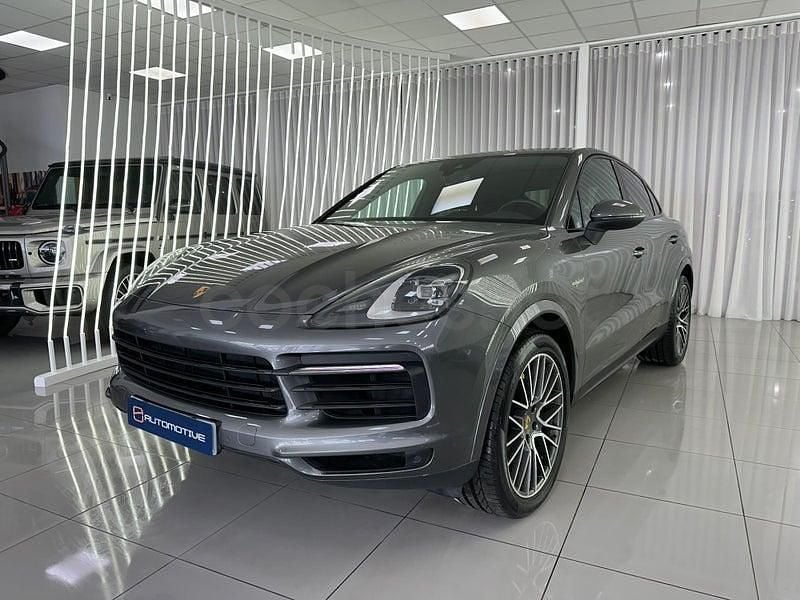 Usado Porsche Cayenne 462 CV (339 kW) 2020 Gris / plata SUV