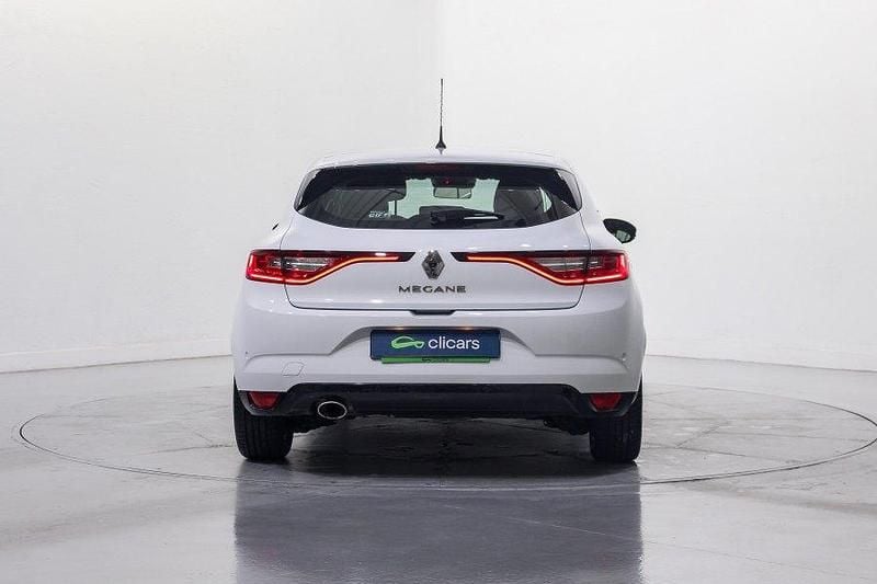 Usado Renault Mégane III Zen 130 CV (95 kW) 2016