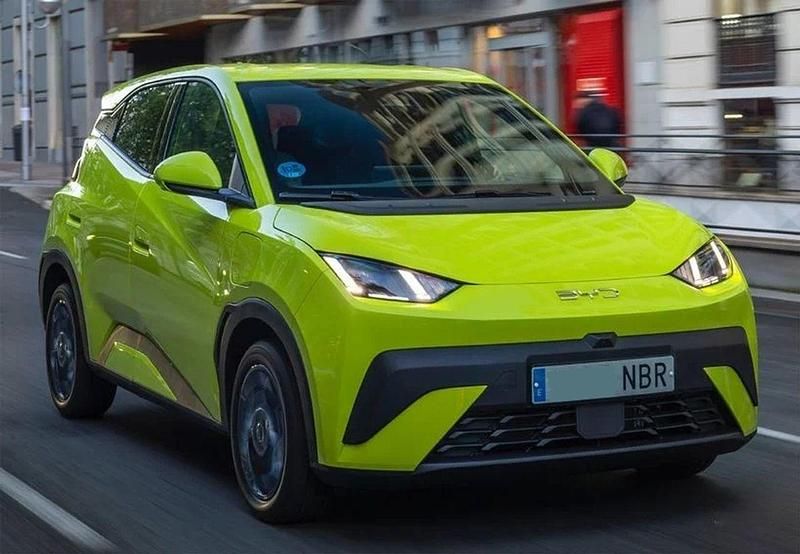 Usado BYD Dolphin Surf Comfort 114 kW (156 CV) 2025 Amarillo Utilitario