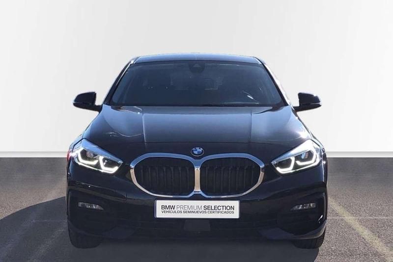 Usado BMW 118 Comfort Edition 150 CV (110 kW) 2024 Negro Utilitario