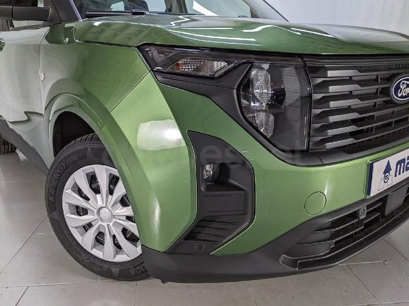 Usado Ford Tourneo Courier Trend 125 CV (91 kW) 2024 Verde Monovolumen