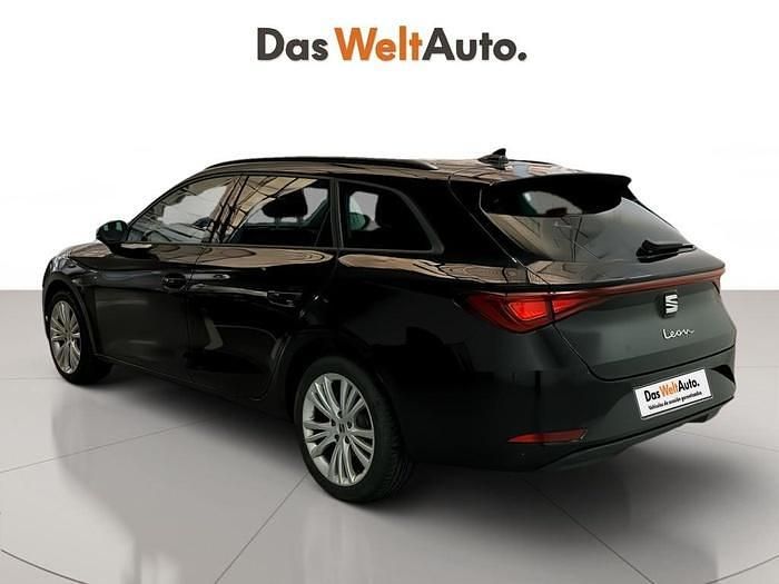 Negro Usado 2024 Seat Leon ST Style Familiar | 21.700 € (Buen precio) - Imagen 1/4