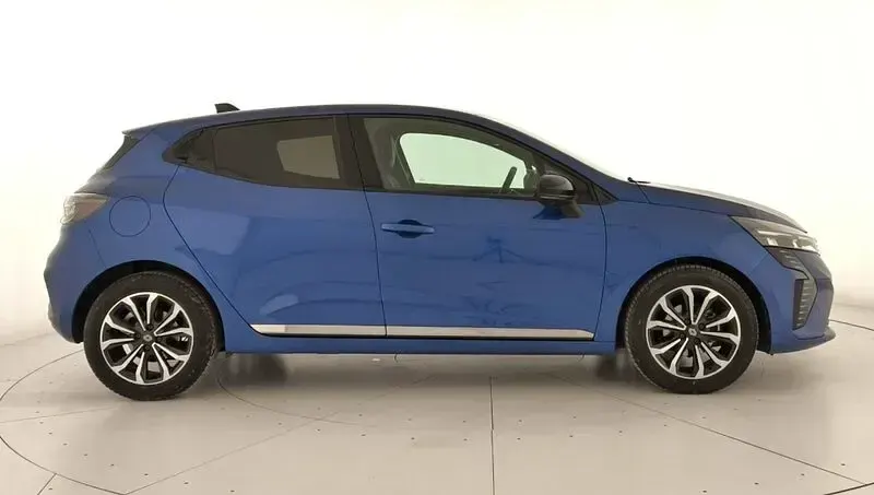 Usado Renault Clio V Techno 101 CV (74 kW) 2025 Azul Berlina
