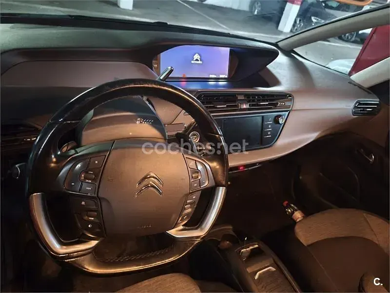 Usado Citroën C4 SpaceTourer Shine 130 CV (95 kW) 2020 Gris / plata Monovolumen