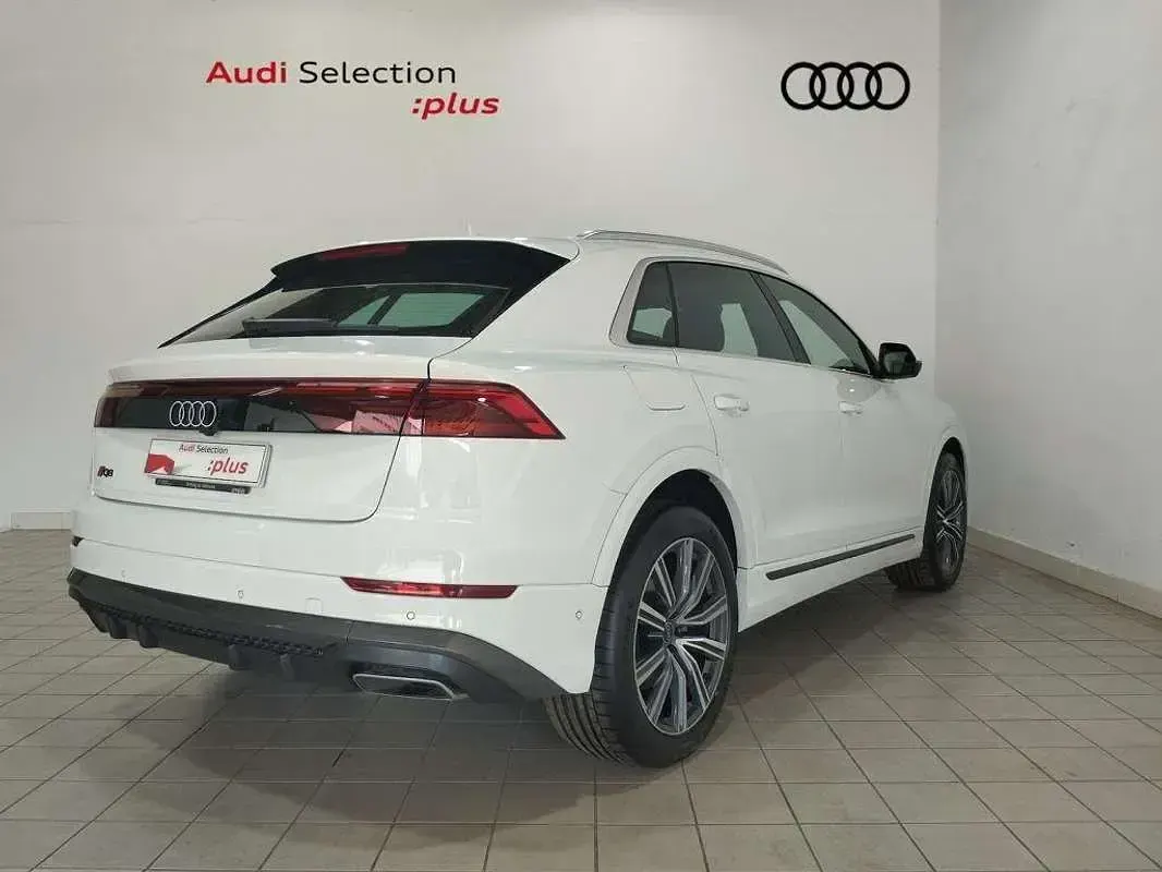 Usado Audi Q8 S-Line 394 CV (289 kW) 2024 Blanco SUV