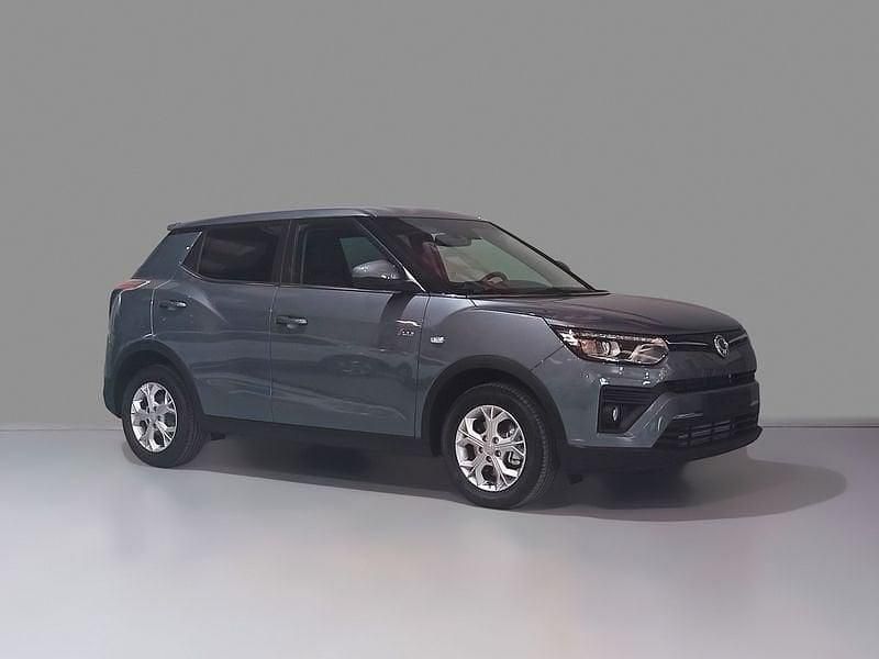 Usado Ssangyong (KGM) Tivoli 163 CV (119 kW) 2022 Gris / plata SUV