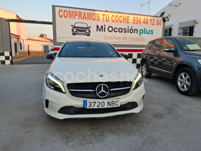 Blanco Usado 2017 Mercedes A200 Berlina | 17.990 € (Precio justo) - Imagen 1/4