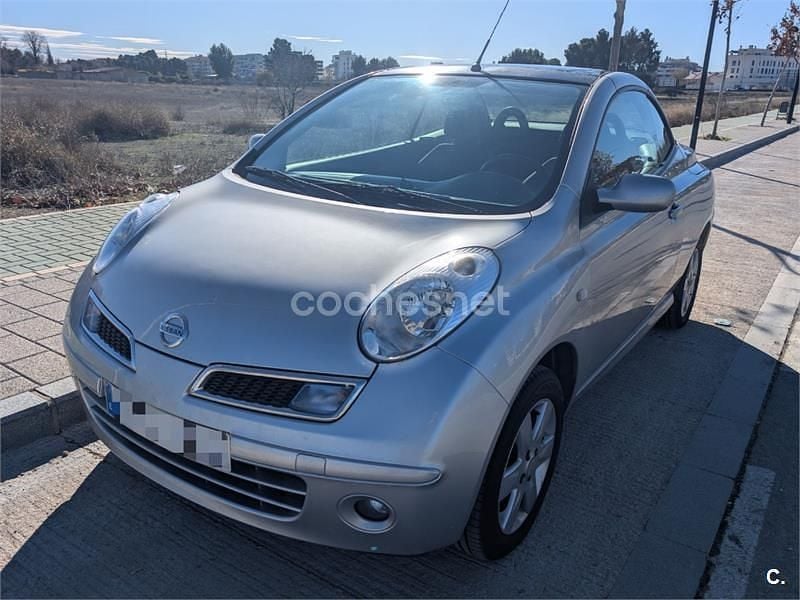 Usado Nissan Micra C+C Tekna 88 CV (64 kW) 2006 Gris / plata Descapotable