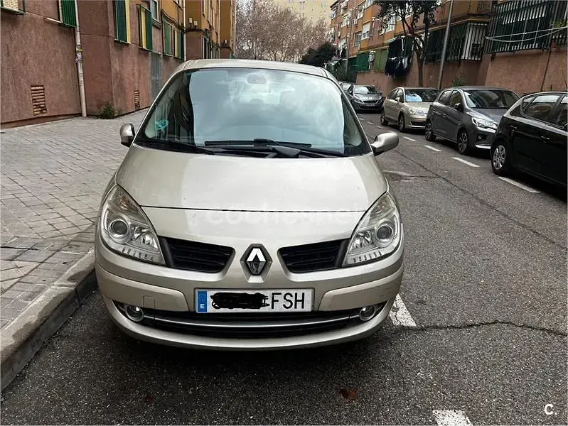 Usado Renault Scenic E-Tech Expression 110 CV (80 kW) 2007 Beige Monovolumen