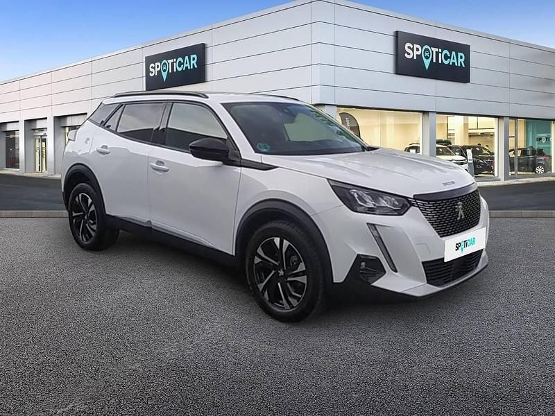 Usado Peugeot 2008 Allure 130 CV (95 kW) 2022 Blanco SUV
