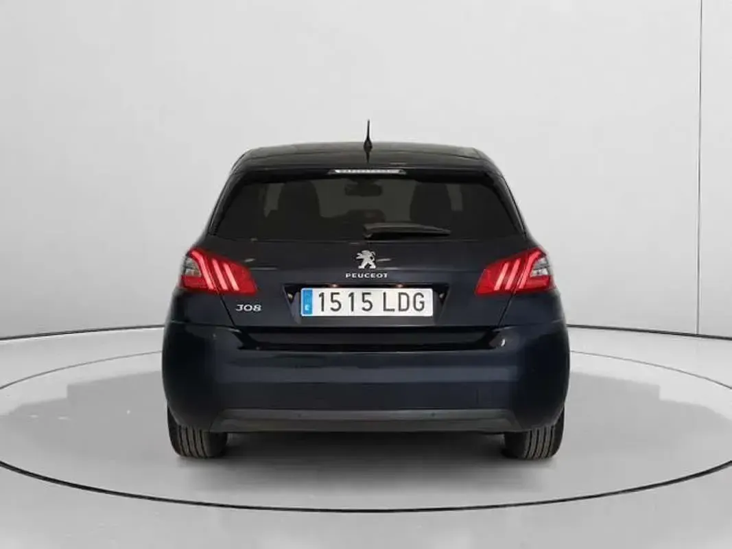 Usado Peugeot 308 Style 131 CV (96 kW) 2019 Negro Utilitario