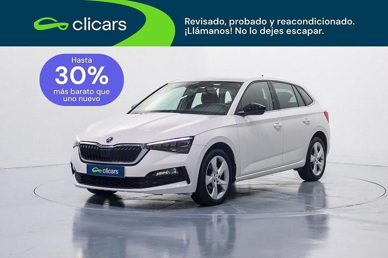 Usado Skoda Scala Ambition 115 CV (84 kW) 2019 Blanco Utilitario