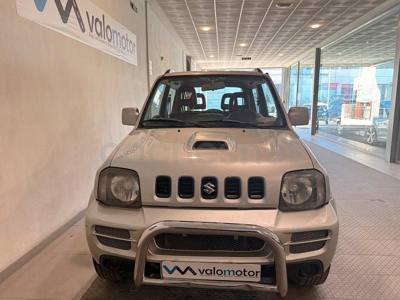 Usado Suzuki Jimny 86 CV (63 kW) 2007 Gris / plata SUV