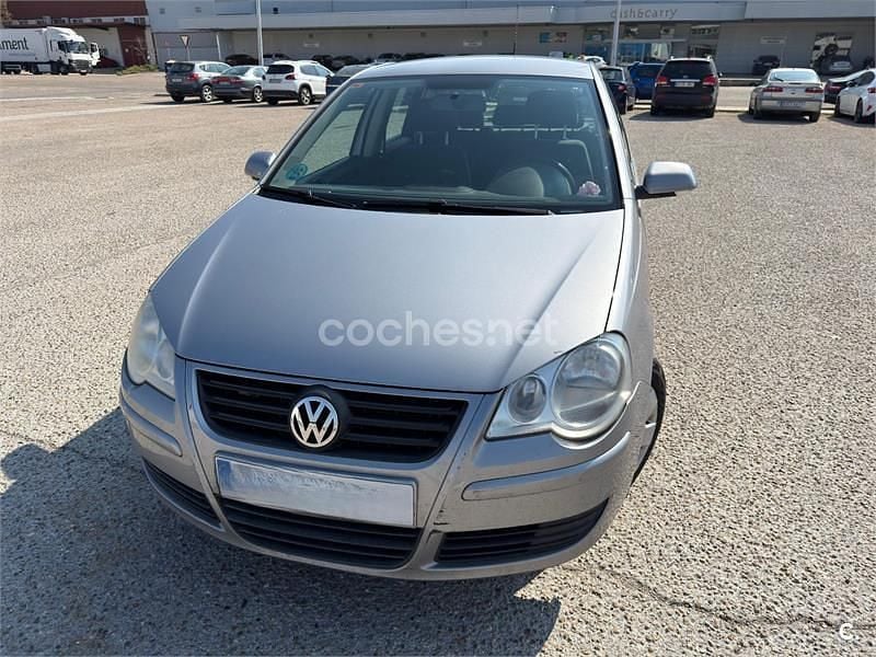 Usado VW Polo Edition 80 CV (58 kW) 2007 Gris / plata Utilitario