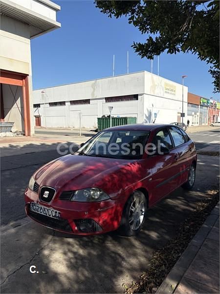 Rojo Usado 2008 Seat Ibiza Reference Berlina | 2999 € (Super precio) - Imagen 1/4