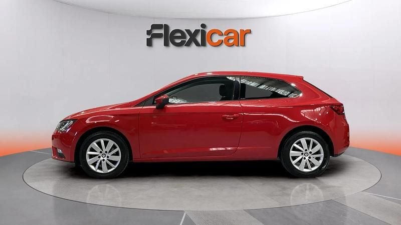 Usado Seat Leon Style 110 CV (80 kW) 2017 Rojo Berlina
