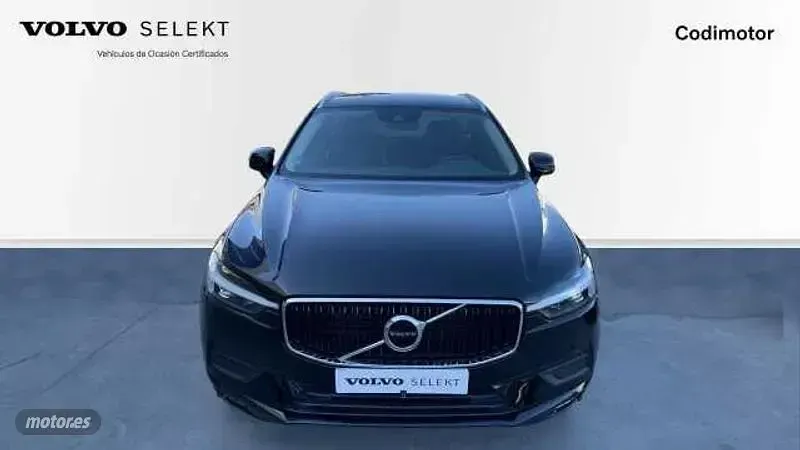 Usado Volvo XC60 Momentum 2021 Negro SUV