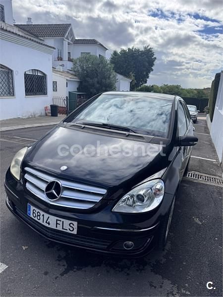 Usado Mercedes B180 109 CV (80 kW) 2007 Negro Monovolumen