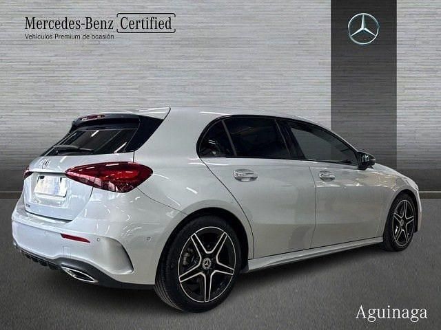 Usado Mercedes A180 116 CV (85 kW) 2025 Plata hightech