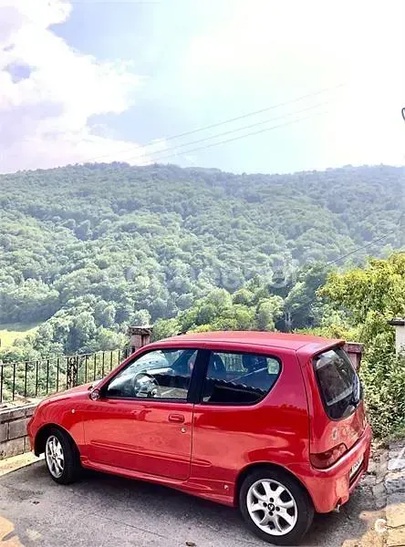 Usado Fiat Seicento 54 CV (39 kW) 1999 Rojo Utilitario