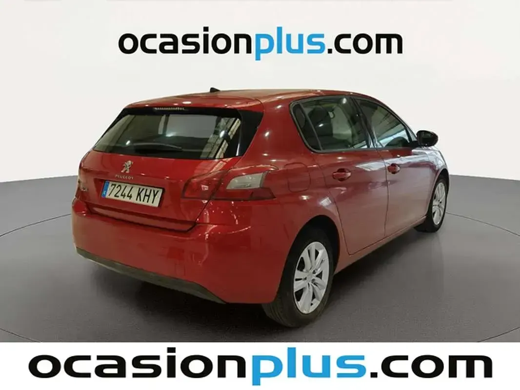 Usado Peugeot 308 Active 99 CV (72 kW) 2018 Rojo Utilitario