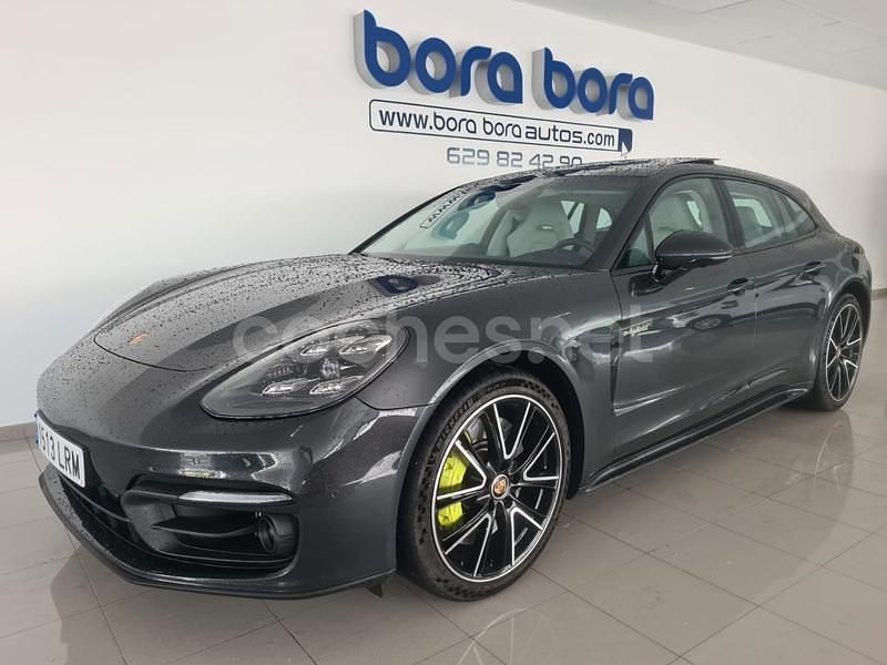 Usado Porsche Panamera Sport Turismo 560 CV (411 kW) 2021 Gris / plata Familiar