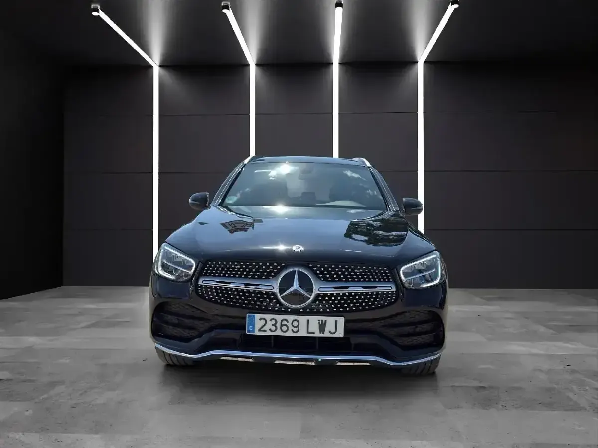Usado Mercedes GLC220 194 CV (142 kW) 2022 Negro SUV