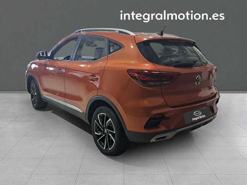 Usado MG ZS Luxury 106 CV (77 kW) 2023 Otro Berlina