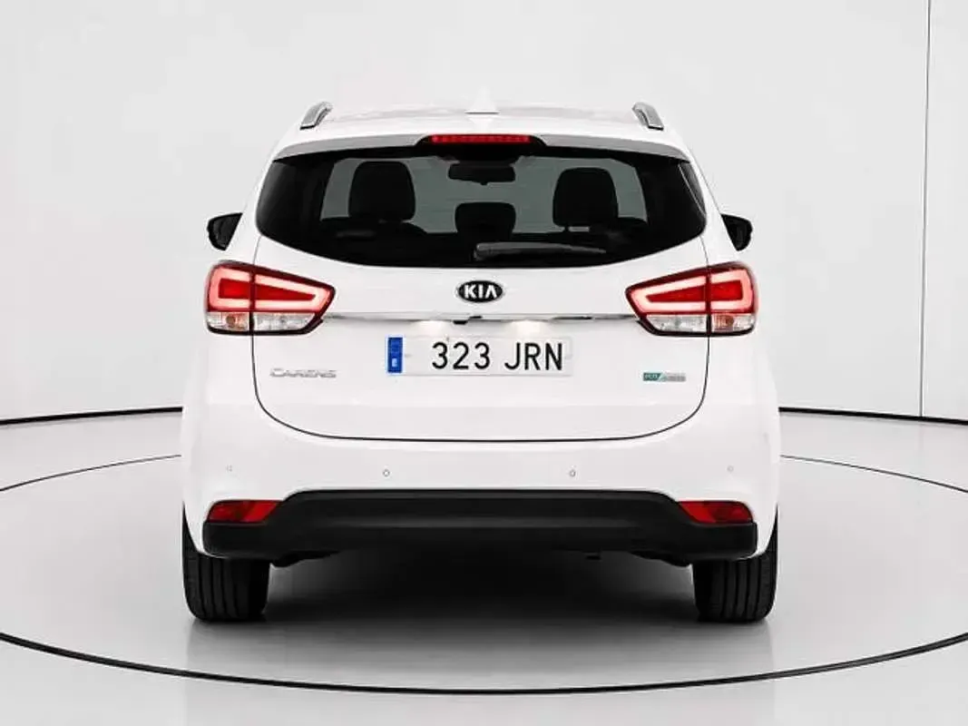 Usado Kia Carens 116 CV (85 kW) 2016 Blanco Monovolumen