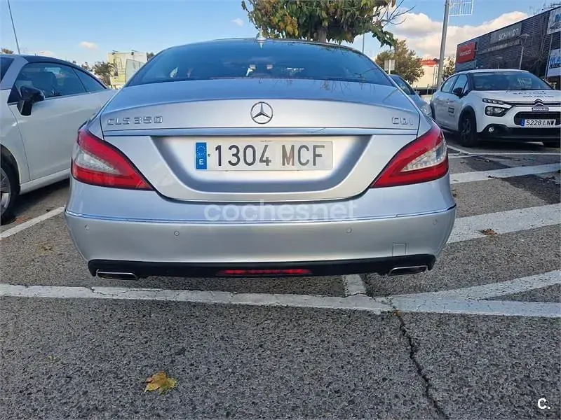 Usado Mercedes CLS350 265 CV (194 kW) 2015 Gris / plata Berlina