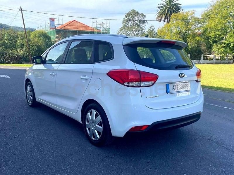 Usado Kia Carens 135 CV (99 kW) 2015 Blanco Monovolumen